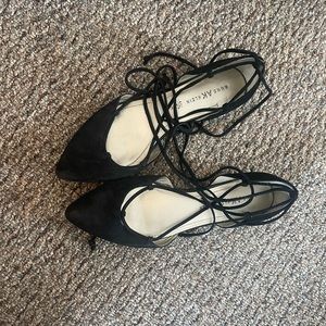 Black Anne Klein Wrap Around Ballet Flats
